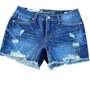 Seven7 Weekend Short Sits at Waist Denim Weekend Shorts‎